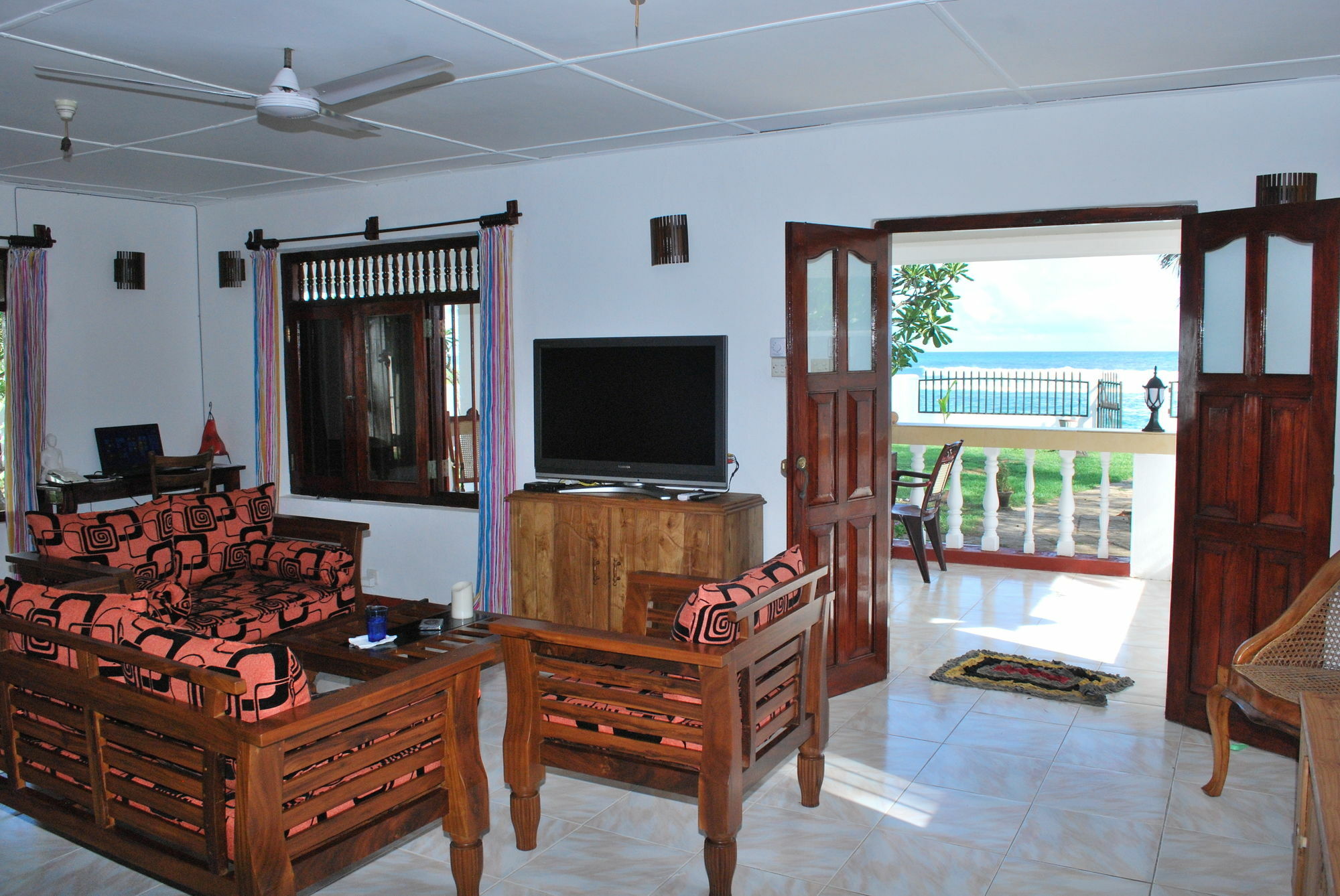 Beach House Mirissa Exterior photo